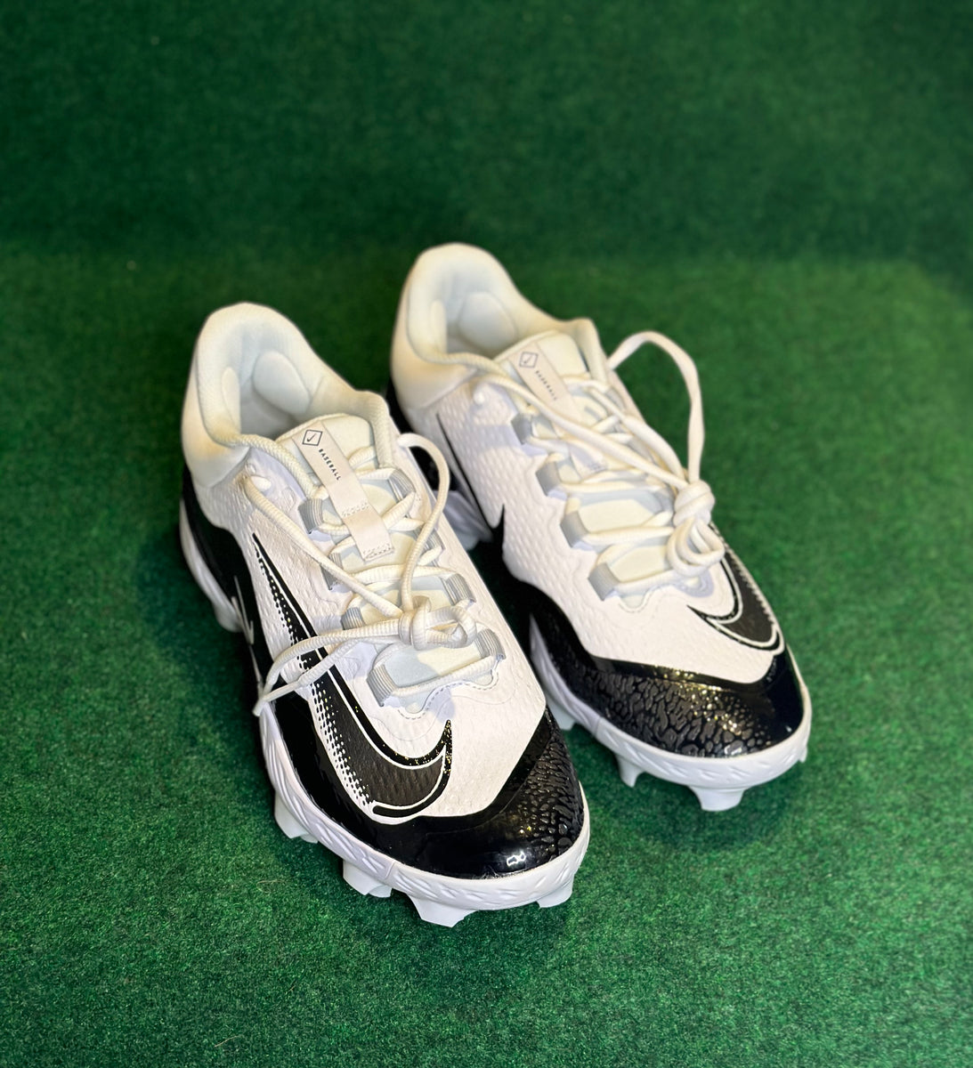 シューズ NIKE Alpha Huarache Elite4 Low Amazon.com | Nike Alpha Team Huarache Elite 4 Low Metal